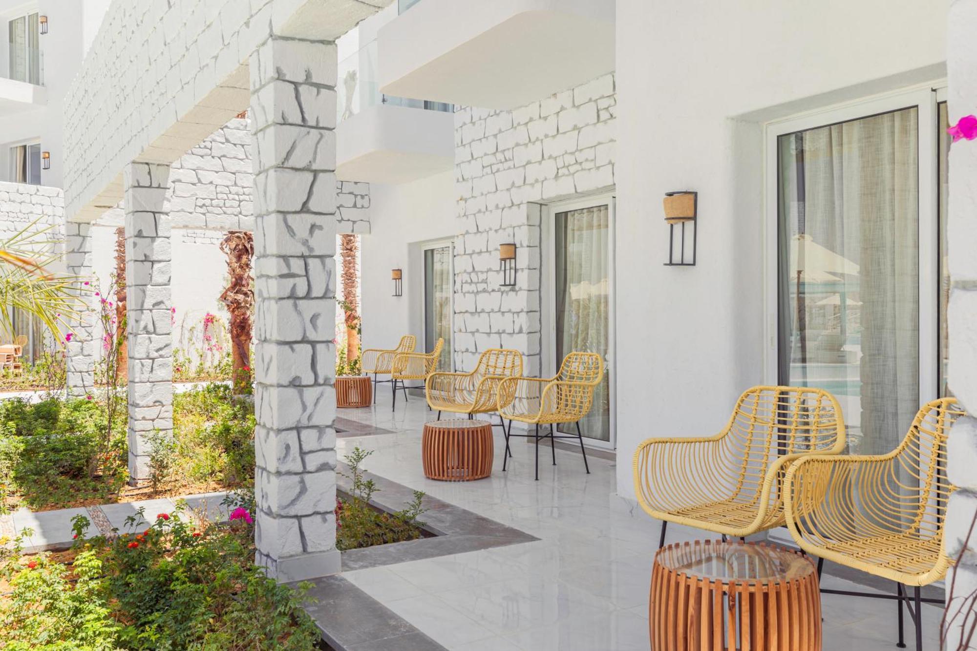 Tanoak Resort Ain Sukhna Bilik gambar